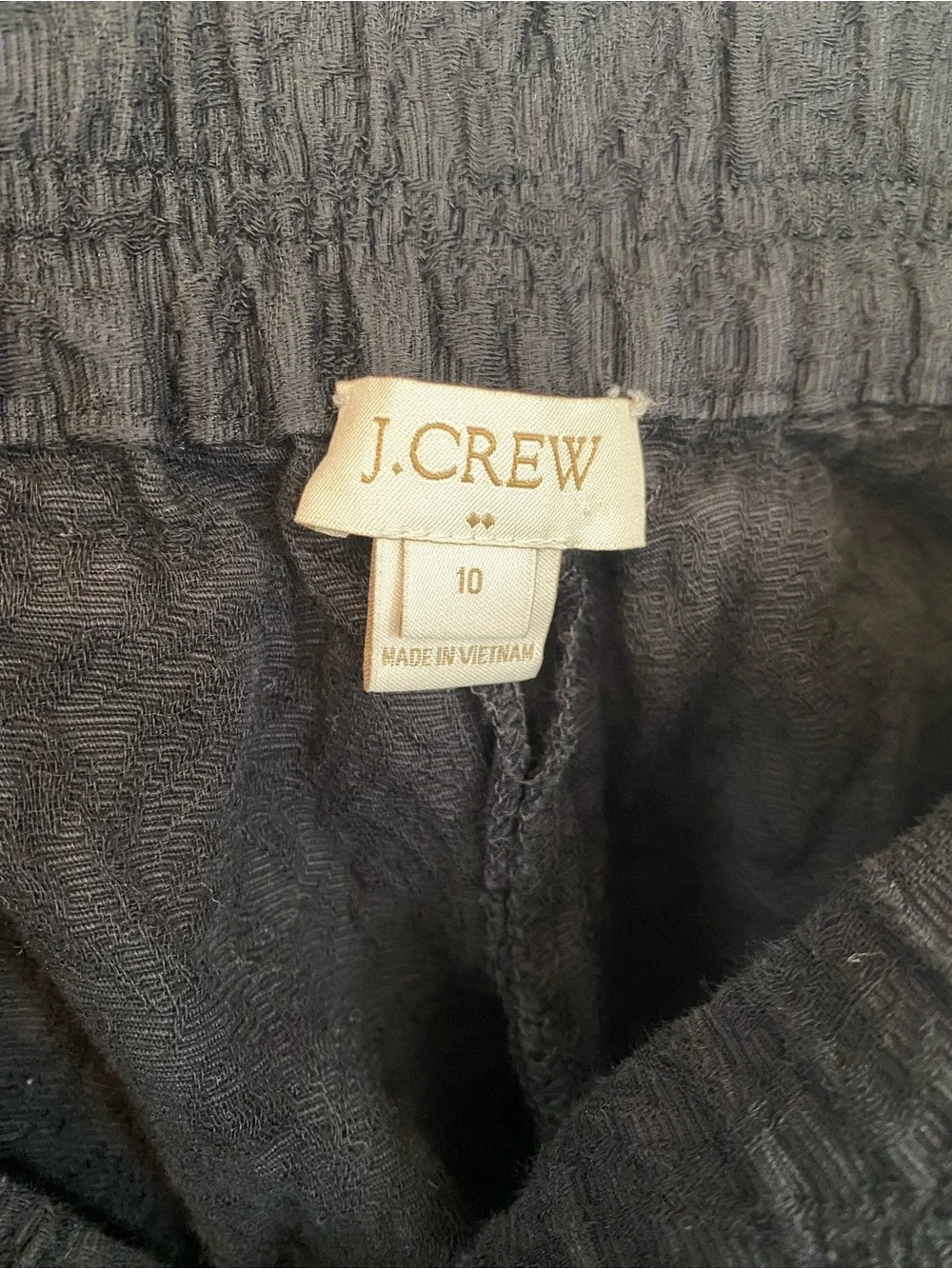 J. Crew Black Textured Elastic-Waist Pull- On Everyday Neutral Shorts size 10